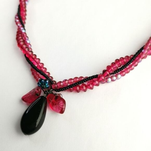 Vintage Czech Glass Bead Necklace raspberry black - Picture 3 of 5
